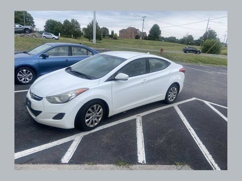 Used 2012 Hyundai Elantra GLS FWD image 1