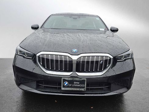 Used 2024 BMW i5 eDrive40i w/ M Sport Package image 8