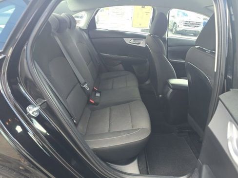 Used 2024 Kia Forte LX image 35