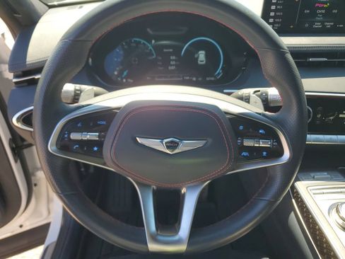 Used 2022 Genesis GV70 3.5T Sport w/ Sport Prestige Package AWD/4WD image 22