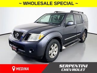 Used 2011 Nissan Pathfinder Silver w/ Protection Pkg video 1
