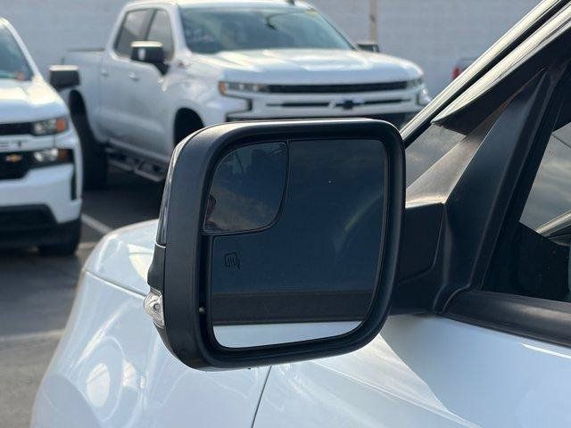 Used 2018 Ford Explorer XLT w/ Equipment Group 202A FWD image 12
