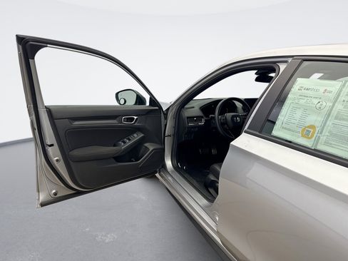 Used 2025 Honda Civic Sport image 9