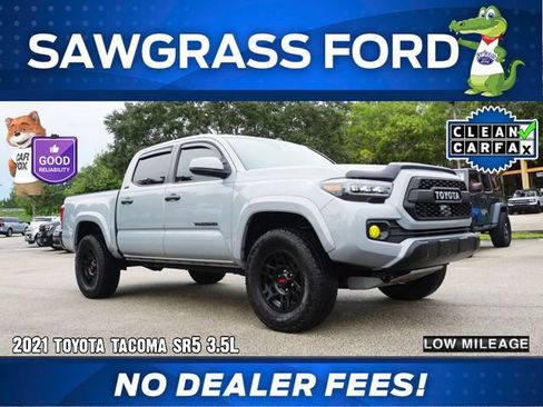 Used 2021 Toyota Tacoma SR5 RWD image 1