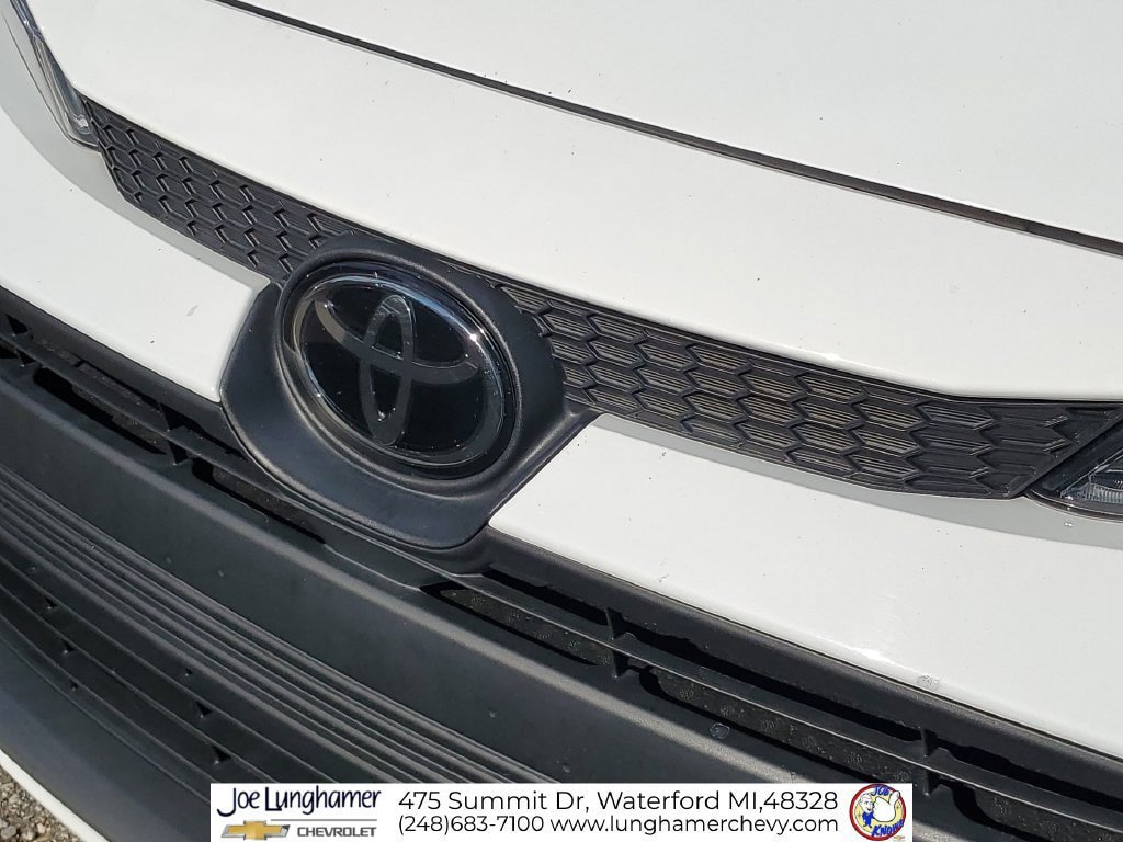 Used 2023 Toyota Corolla LE FWD image 29