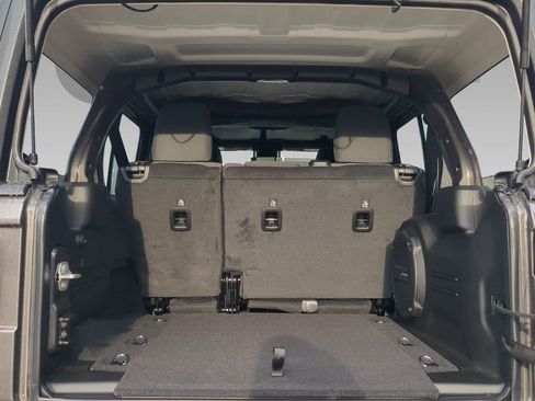 New 2025 Jeep Wrangler Unlimited Rubicon w/ Steel Bumper Group image 18