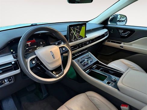 Used 2022 Lincoln Aviator Reserve w/ Elements Package Plus image 9