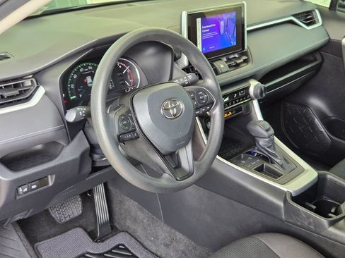 Used 2023 Toyota RAV4 LE FWD image 10