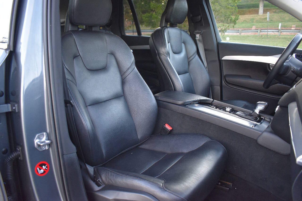 Used 2017 Volvo XC90 T6 Momentum w/ Vision Package AWD/4WD image 13