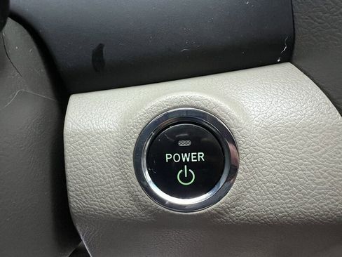 Used 2008 Toyota Camry Hybrid image 18