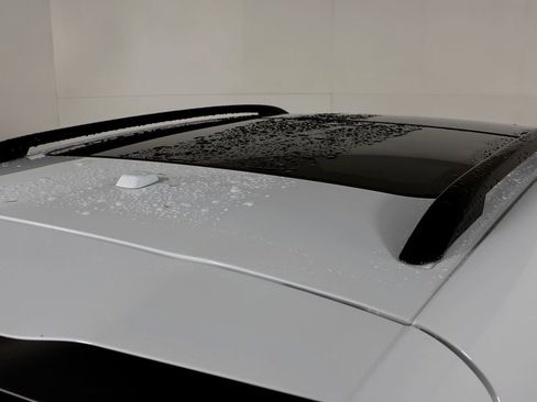 Used 2017 Porsche Cayenne Platinum Edition w/ Premium Package Plus (PJX) image 16