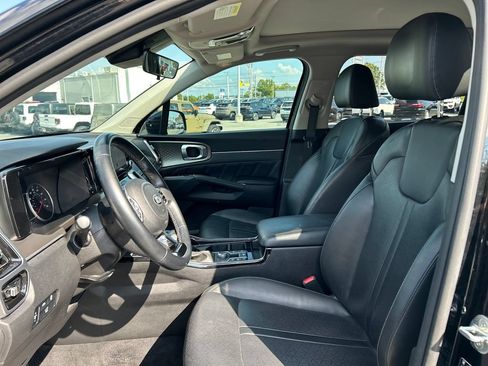 Used 2021 Kia Sorento SX AWD/4WD image 14