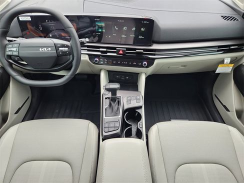 New 2026 Kia Sportage EX image 18