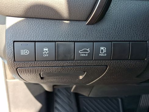 Used 2024 Toyota Camry SE AWD/4WD image 29