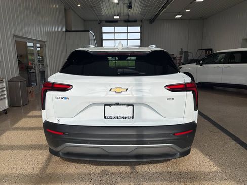 Used 2024 Chevrolet Blazer EV LT AWD/4WD image 4
