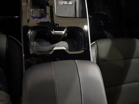 Used 2025 Buick Enclave Preferred w/ Power Package FWD image 23