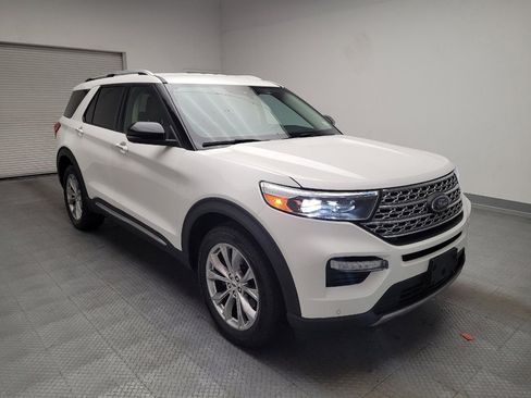 Used 2021 Ford Explorer Limited w/ Equipment Group 301A AWD/4WD image 13