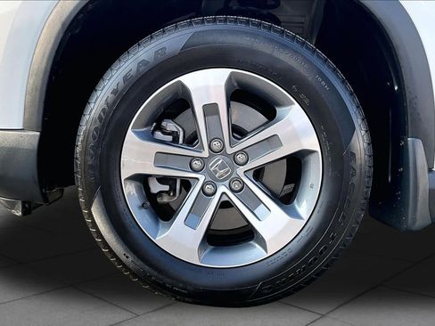 Certified 2025 Honda Pilot EX-L image 11