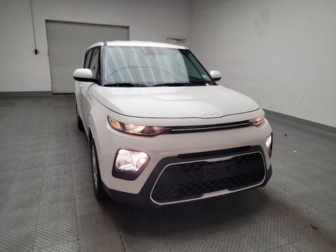 Used 2022 Kia Soul LX w/ Technology Package FWD image 14