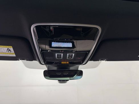 Used 2021 Land Rover Range Rover Westminster Edition image 25