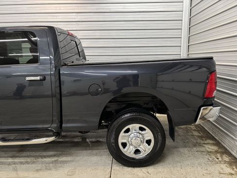 Used 2017 RAM 2500 SLT image 5