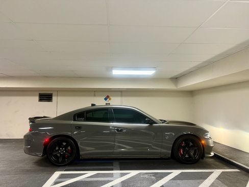 Used 2019 Dodge Charger SRT Hellcat w/ Navigation & Travel Group image 8