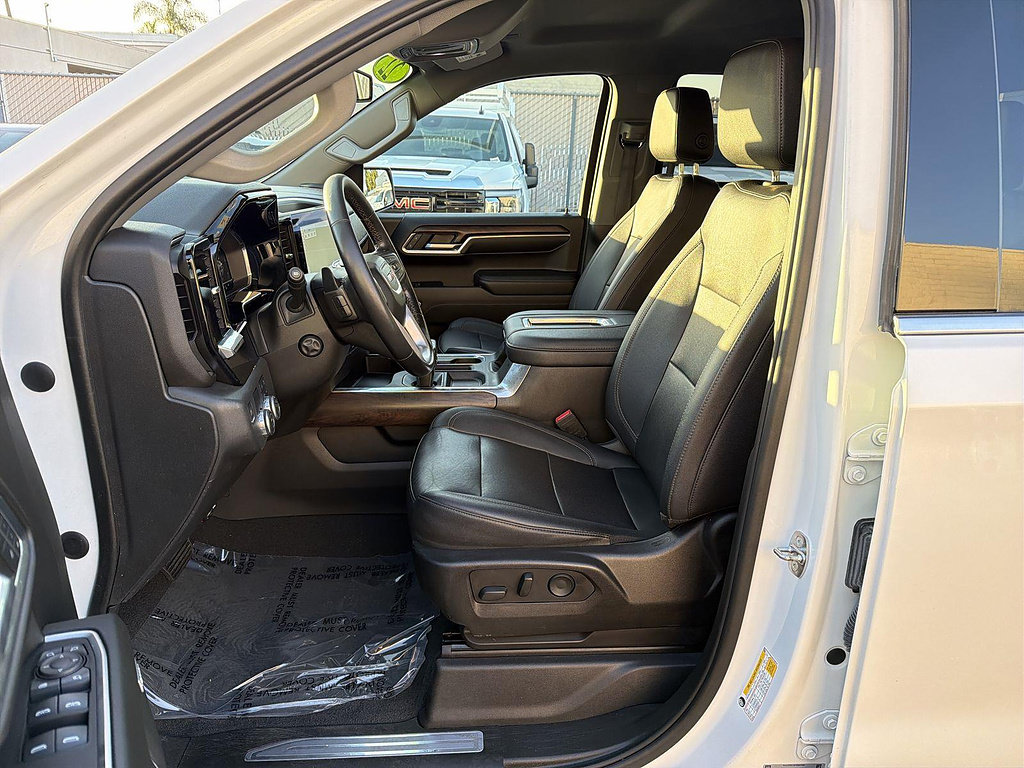 Used 2022 GMC Sierra 1500 SLT w/ SLT Premium Package RWD image 18