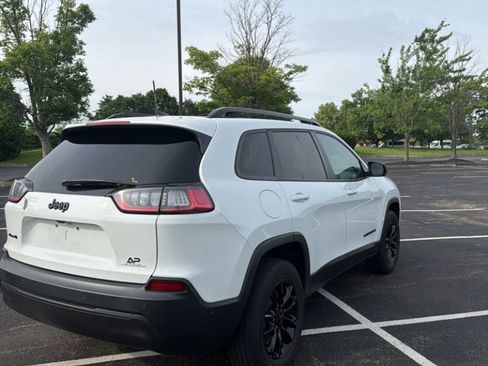 Used 2023 Jeep Cherokee Altitude Lux AWD/4WD image 6