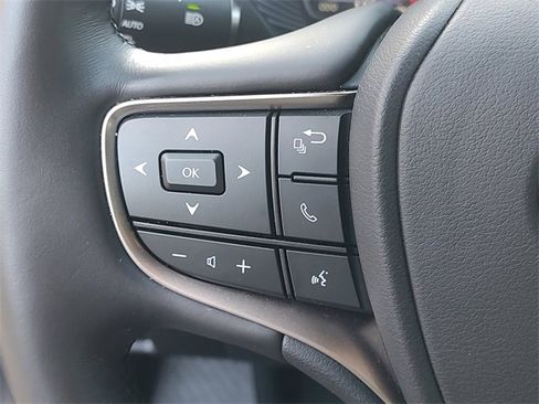 Used 2024 Lexus UX 250h FWD w/ Premium Package image 25