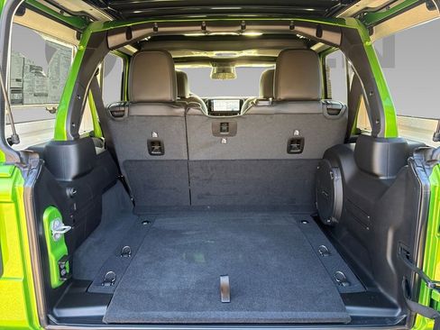 New 2026 Jeep Wrangler Unlimited Rubicon w/ Safety Group image 21