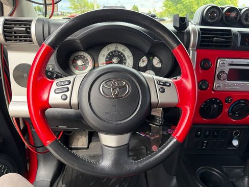Used 2012 Toyota FJ Cruiser 4WD w/ Trail Teams Special Edition image 25