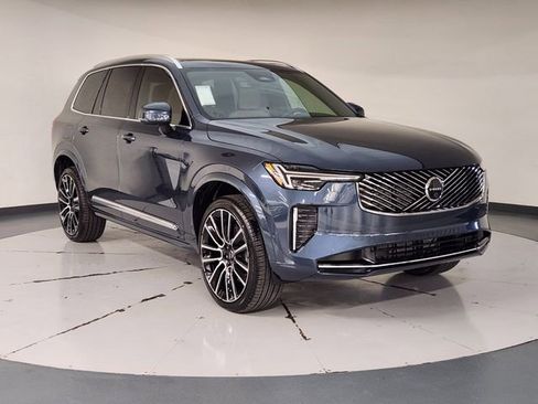 New 2026 Volvo XC90 B6 Plus w/ Protection Package Premier image 7
