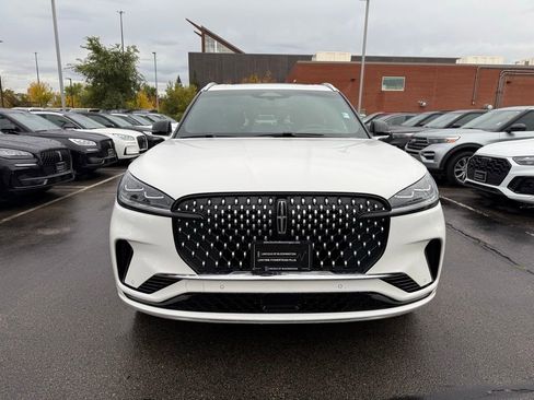 New 2025 Lincoln Aviator Black Label image 3