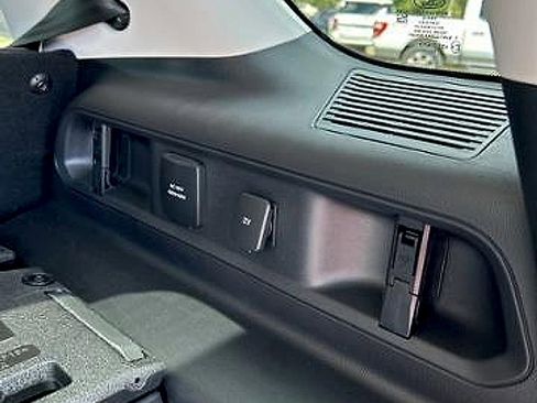 New 2025 Ford Bronco Sport Outer Banks w/ Sasquatch Outer Banks Package image 9