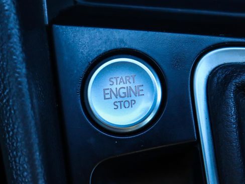 Used 2023 Volkswagen Jetta SE image 13