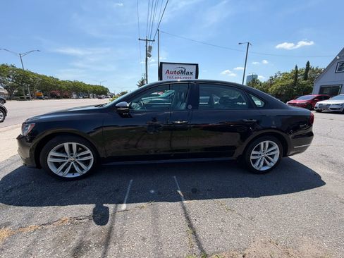 Used 2019 Volkswagen Passat 2.0T Wolfsburg FWD image 2