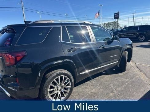 Used 2026 GMC Terrain Denali image 3