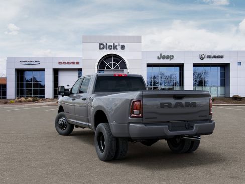 New 2026 RAM 3500 Big Horn AWD/4WD image 3