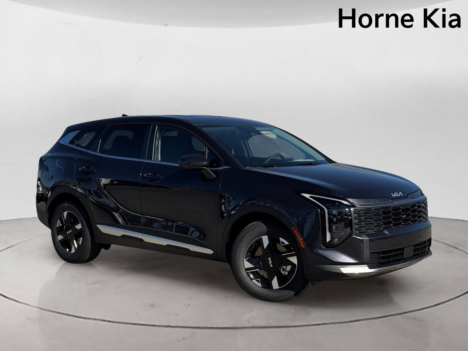 New 2026 Kia Sportage LX FWD image 2