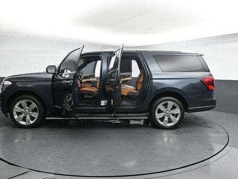 Used 2022 Ford Expedition Max Platinum AWD/4WD image 38