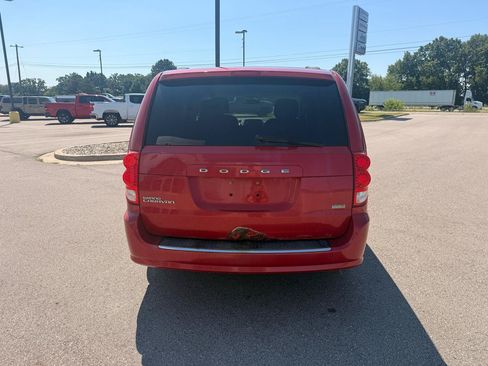 Used 2012 Dodge Grand Caravan SXT FWD image 4