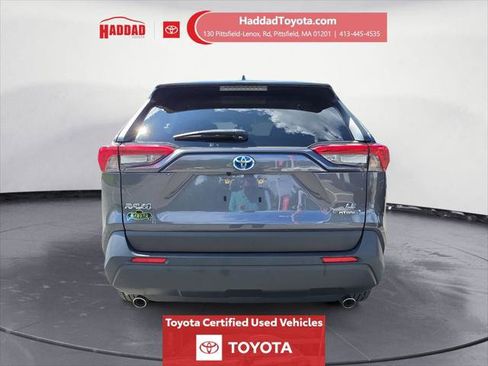 Certified 2021 Toyota RAV4 LE AWD/4WD image 4