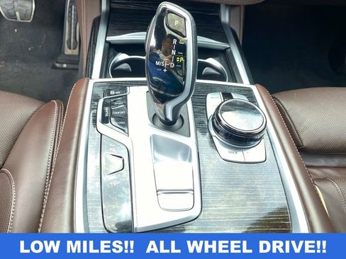 Used 2022 BMW 750i xDrive w/ Executive Package AWD/4WD image 16