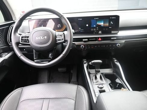 Used 2025 Kia Sorento S FWD image 9