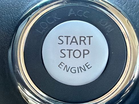 Used 2024 Nissan Armada Platinum w/ Captain's Chairs Package image 37