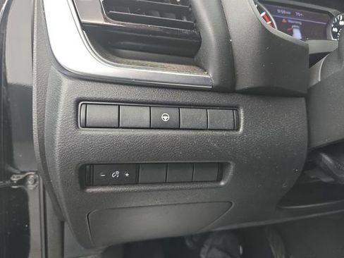 Used 2021 Nissan Rogue SV image 38