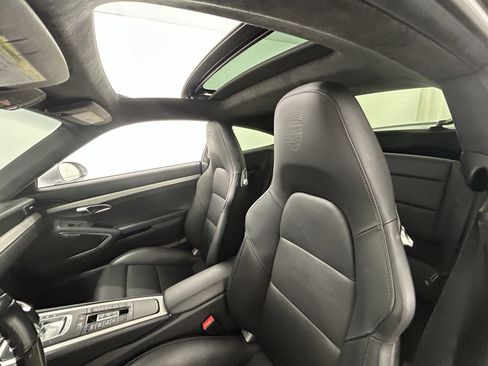 Used 2014 Porsche 911 Turbo S image 28