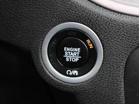 Used 2023 Dodge Charger SXT w/ Blacktop Package image 17