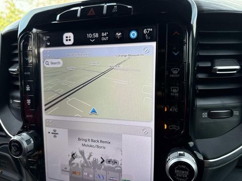 Used 2024 RAM 3500 Laramie w/ Night Edition image 36