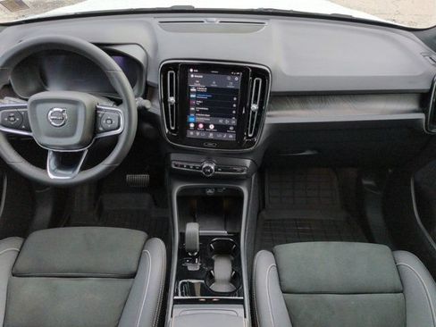 Used 2024 Volvo XC40 Recharge Plus w/ Protection Package Premier RWD image 14